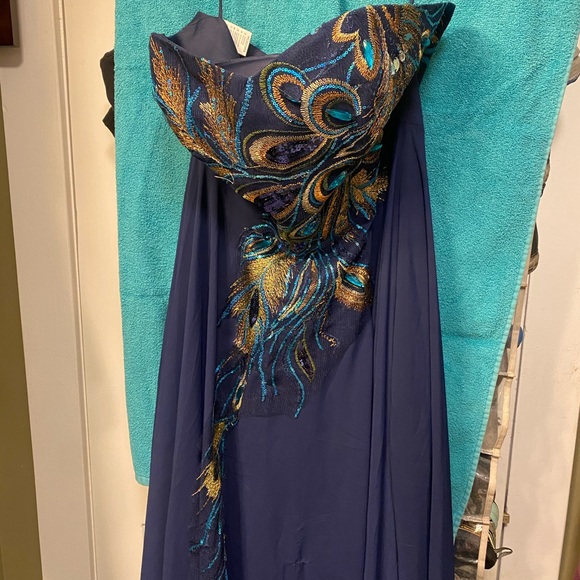 Navy Blue formal dress - Picture 3 of 4